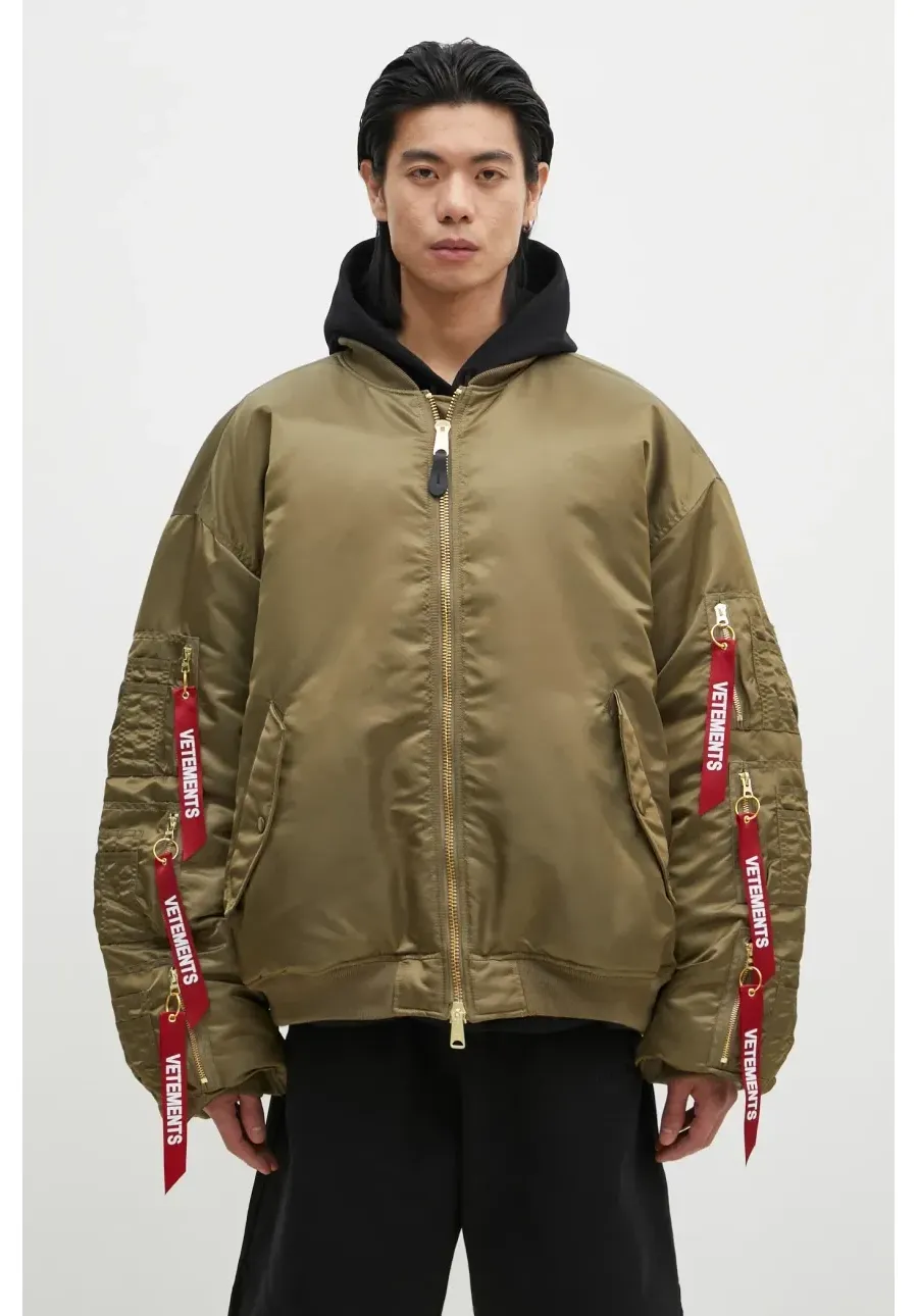 obrazek 1 VETEMENTS kurtka bomber dwustronna Cargo Bomber męska kolor zielony przejściowa oversize UA66JA300E
