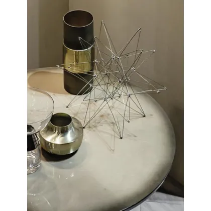 Zdjęcie Oryginalny okrągły stolik do salonu w stylu minimalistycznym