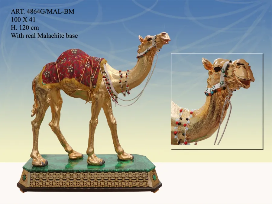 obrazek 1 Niespotykana figura wielbłąda
