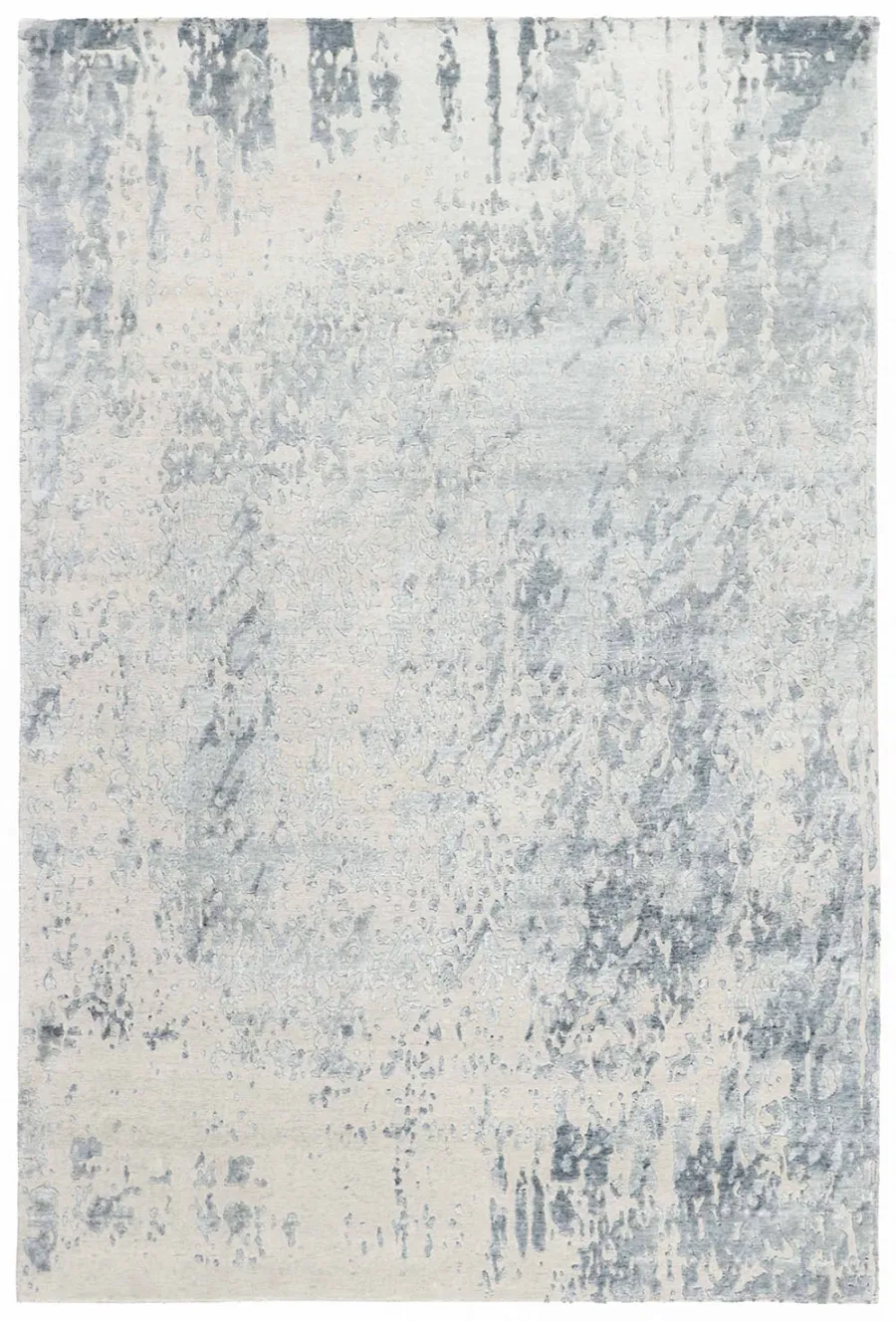 picture 1 Elegant white-gray exclusive 3D carpet - SENSES CLOUDBURST 7071