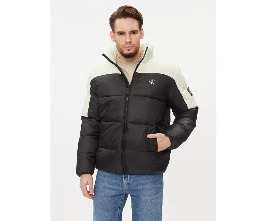 obrazek 1 Calvin Klein Jeans Kurtka zimowa J30J323461 Czarny Regular Fit
