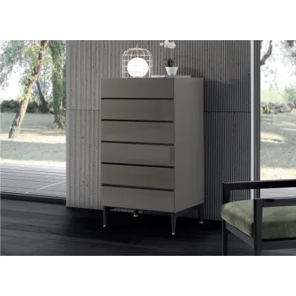 Zdjęcie Pojemna lakierowana komoda z sześcioma szufladami - h. 141 cm