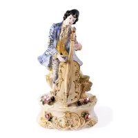 Zdjęcie Cudowna figurka ceramiczna dla miłośników muzyki