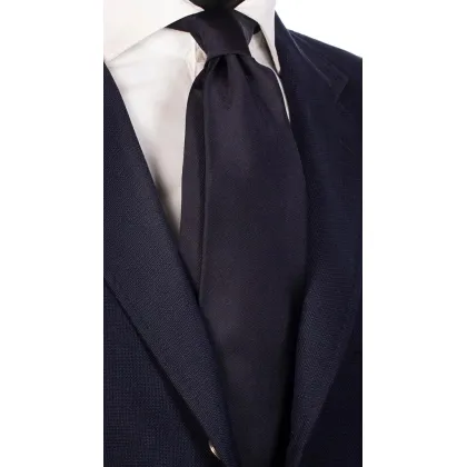 Zdjęcie Jedwabny, jednolity krawat z wysokiej jakości jedwabiu