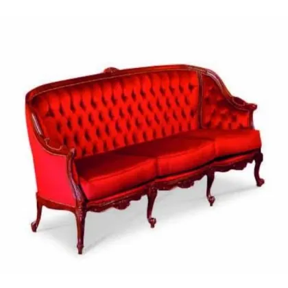 Zdjęcie Trzyosobowa klasyczna sofa do salonu