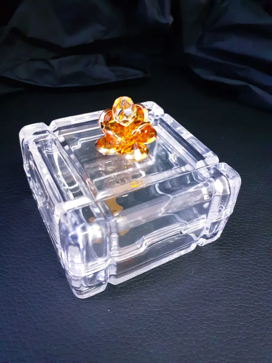 obrazek 3 Luksusowe pudełko 8x8 cm na drobiazgi wykonane we Włoszech