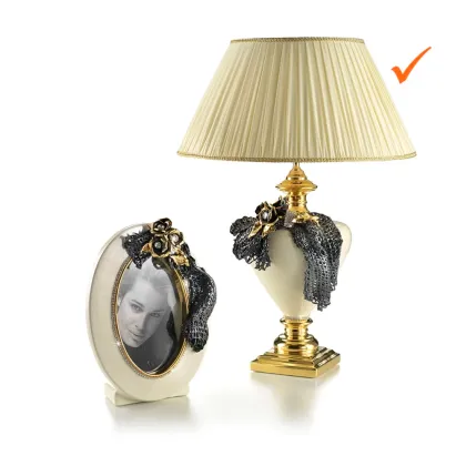 Zdjęcie Atrakcyjna włoska lampa