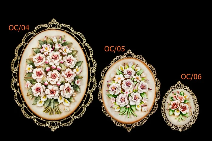 obrazek 1 Dekoracyjna rama mosiężna z owalną płytą porcelanową