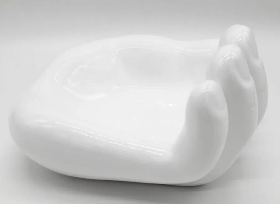 obrazek 2 Figurka ceramiczna w kształcie dłoni
