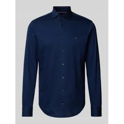 Zdjęcie Koszula biznesowa o kroju slim fit z kołnierzykiem typu kent model ‘Parker’