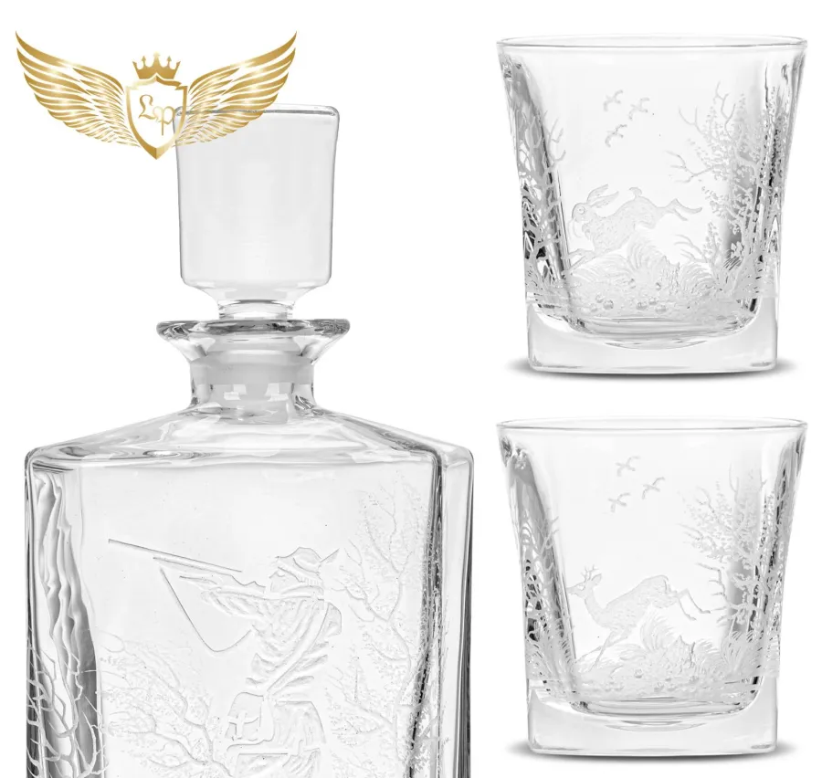obrazek 4 Elegancka grawerowana karafka ze szklankami do whisky - upominek dla myśliwego