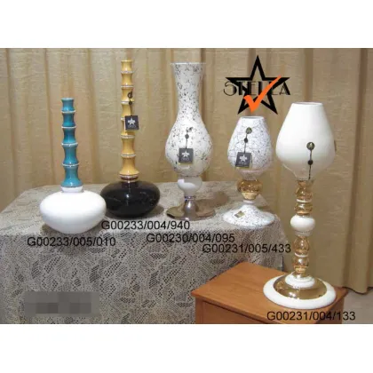 Picture White ceramic vase with gold mesh and Swarovski crystals