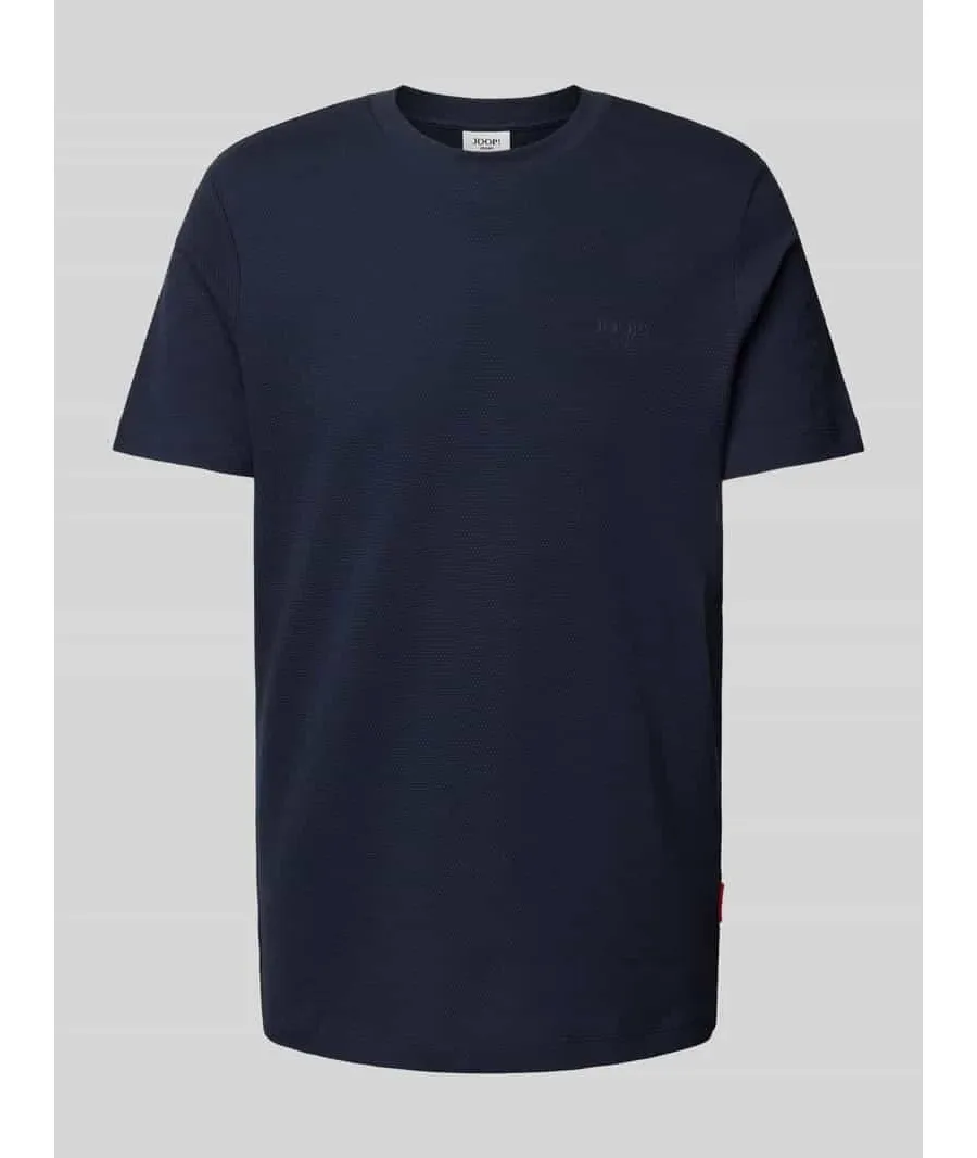 obrazek 1 T-shirt z fakturowanym wzorem model ‘Aslomar’