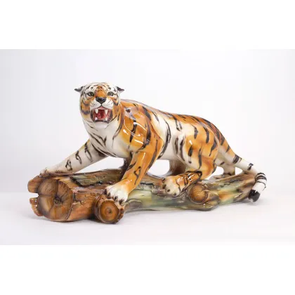 Picture A unique ceramic tiger
