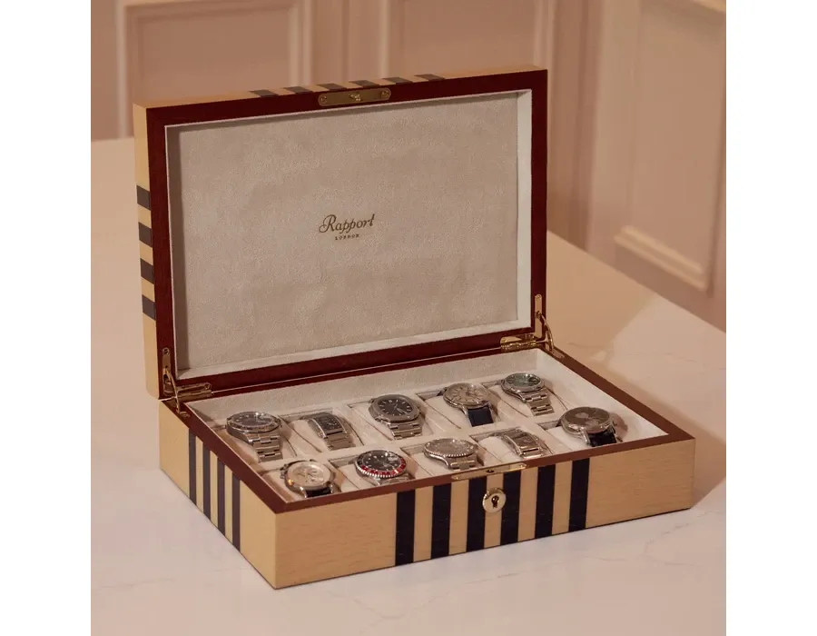 picture 2 Wooden watch box from an English brand