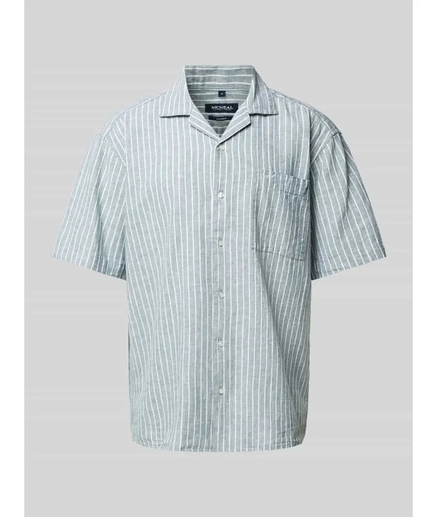 obrazek 1 Koszula casualowa o kroju regular fit z wzorem w paski