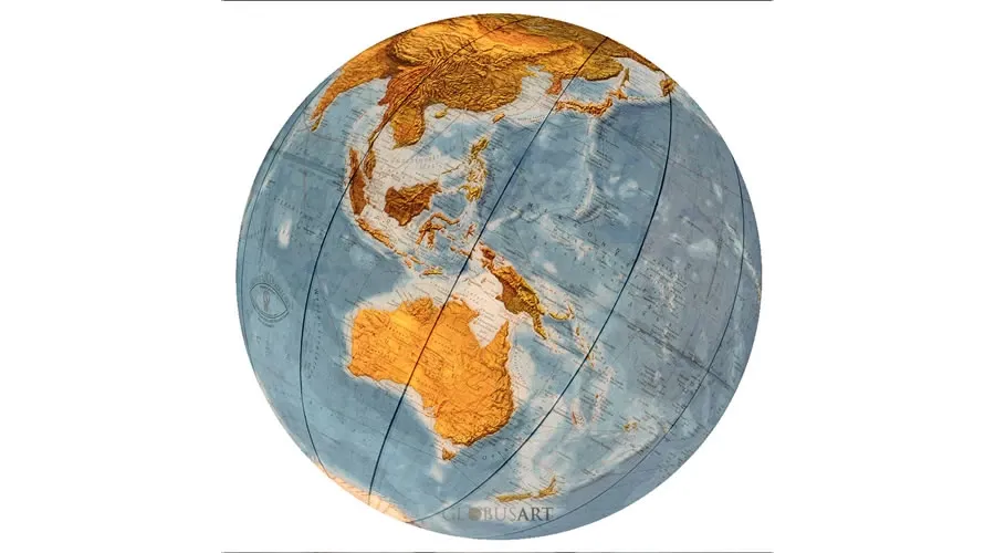 picture 7 Luxurious globe made of crystal and mahogany