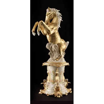 Zdjęcie Piękna figura konia