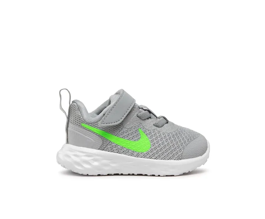 obrazek 1 Nike Sneakersy Revolution 6 Nn (Tdv) DD1094 009 Szary