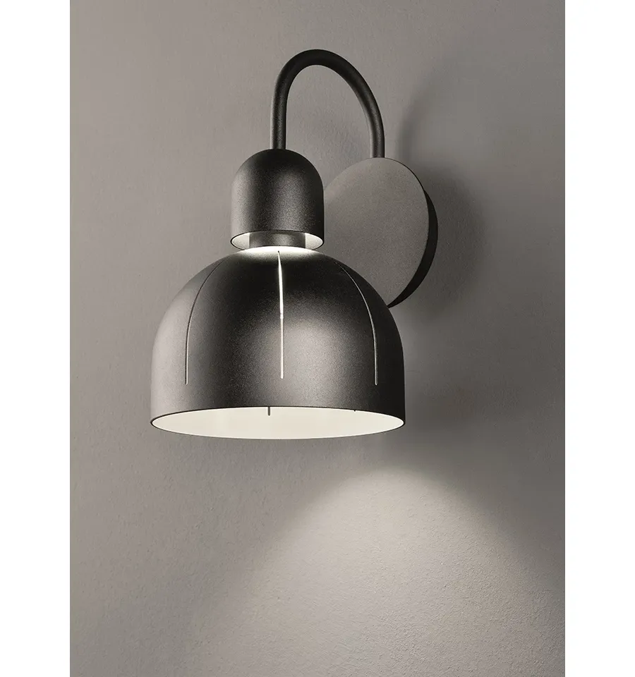 obrazek 1 Metalowy kinkiet od włoskiego producenta