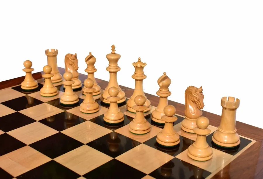 obrazek 9 Wytworny komplet St Joseph do gry w szachy - The Chess Empire