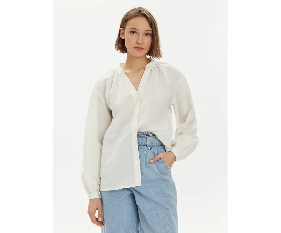 obrazek 1 Wrangler Koszula Poet 112352274 Biały Relaxed Fit