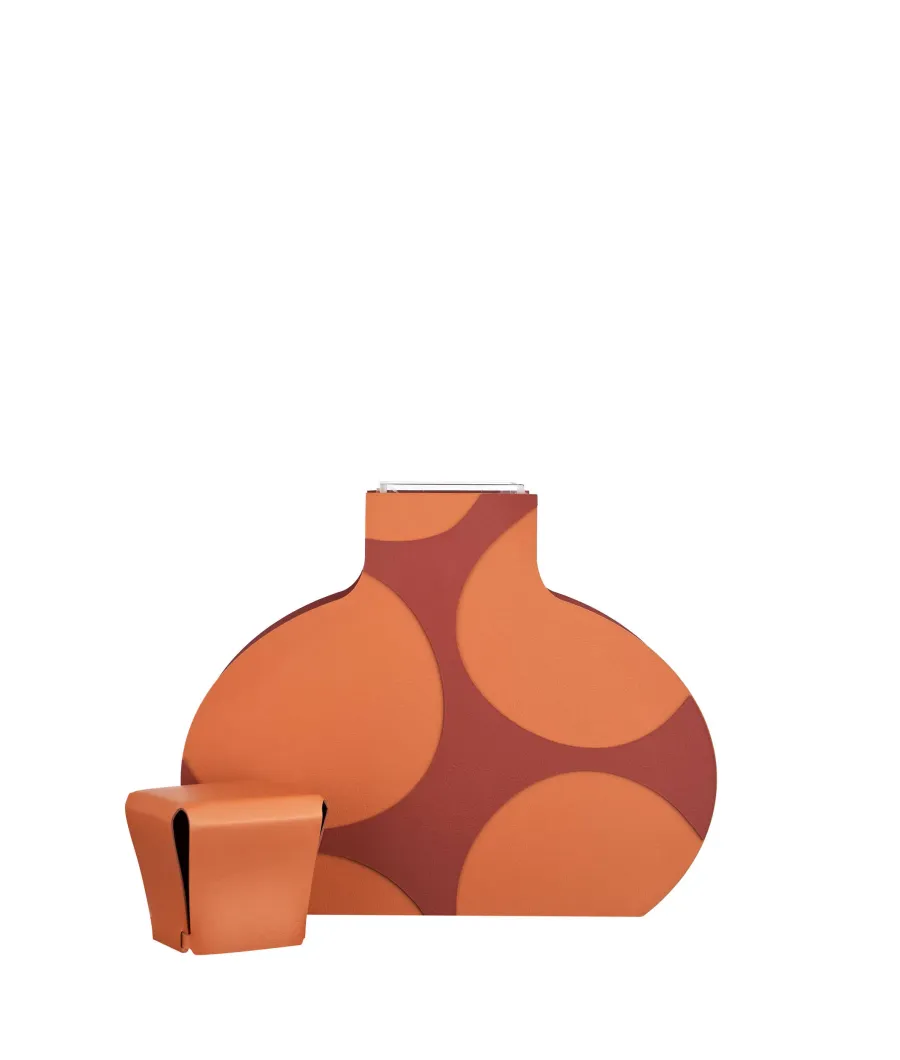 obrazek 4 Piękny wazon Otto 9x37xH38 cm wykonany ze skóry w kolorze koniakowym i bordowym