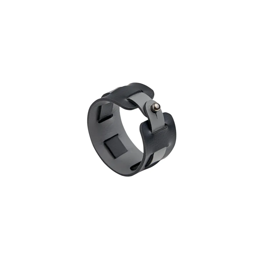 obrazek 1 Stylowa skórzana obrączka Ø5 cm na serwetkę stołową