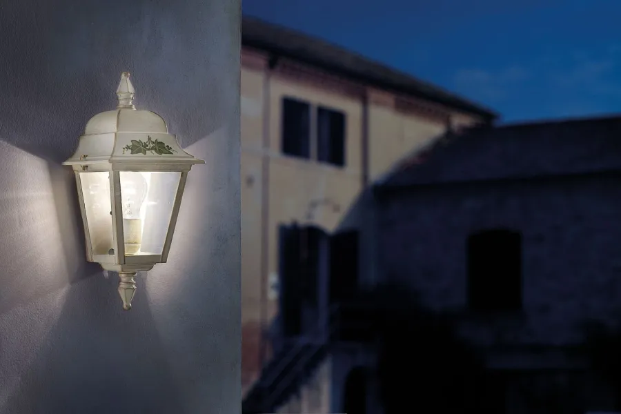 obrazek 2 Zewnętrzna klasyczna włoska lampa naścienna