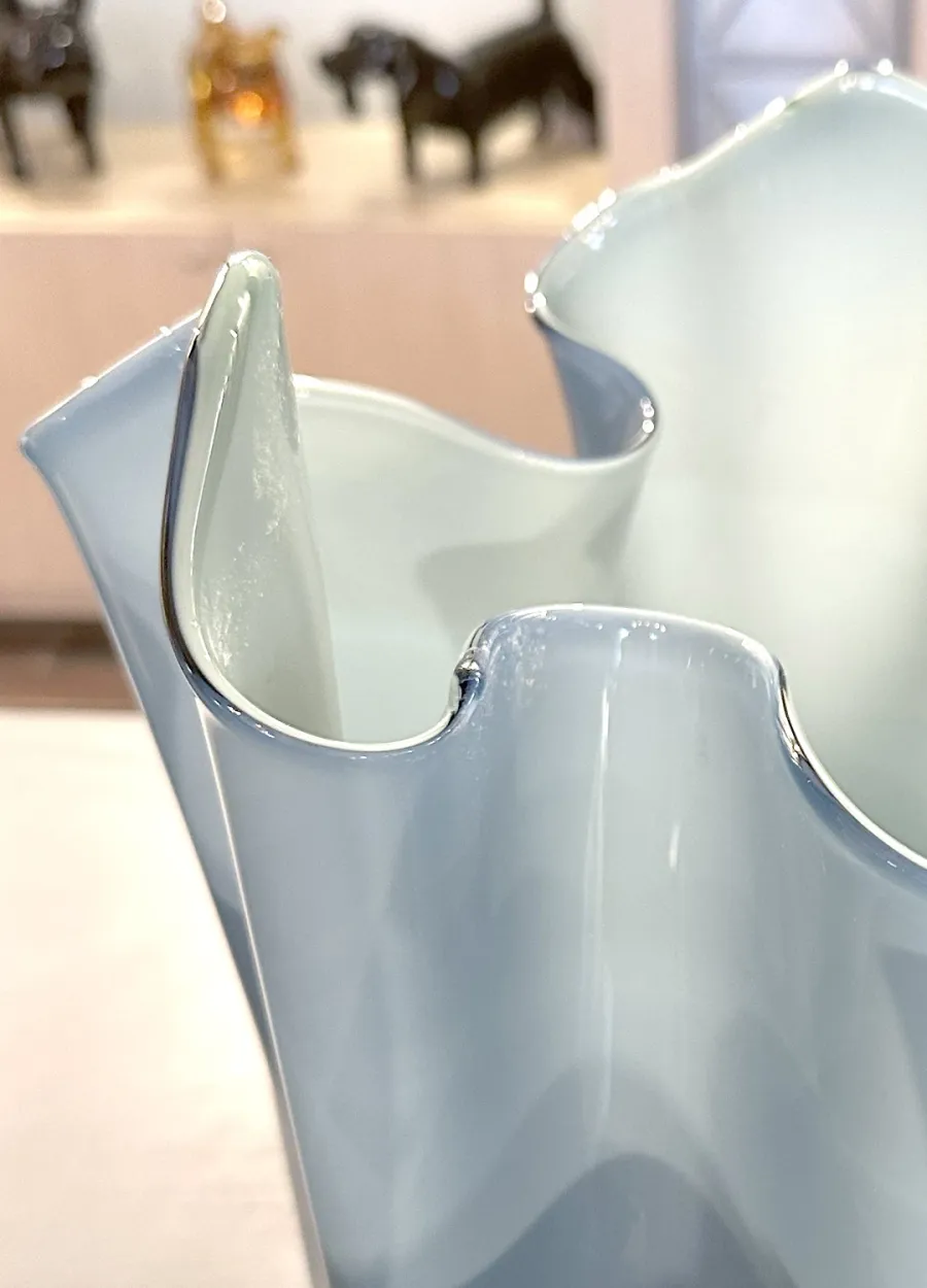 obrazek 2 Designerski wazon na kształt chusteczki z dmuchanego szkła Murano rozmiar medium