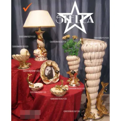 Zdjęcie Ceramiczna lampa na biurko z elegancką rybą