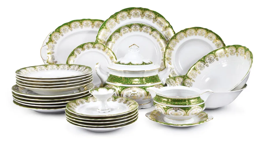 obrazek 1 Bogato zdobiona 25-częściowa zastawa obiadowa z porcelany w kolorze zielonym i złotym z kolekcji Castle Sonata – Leander