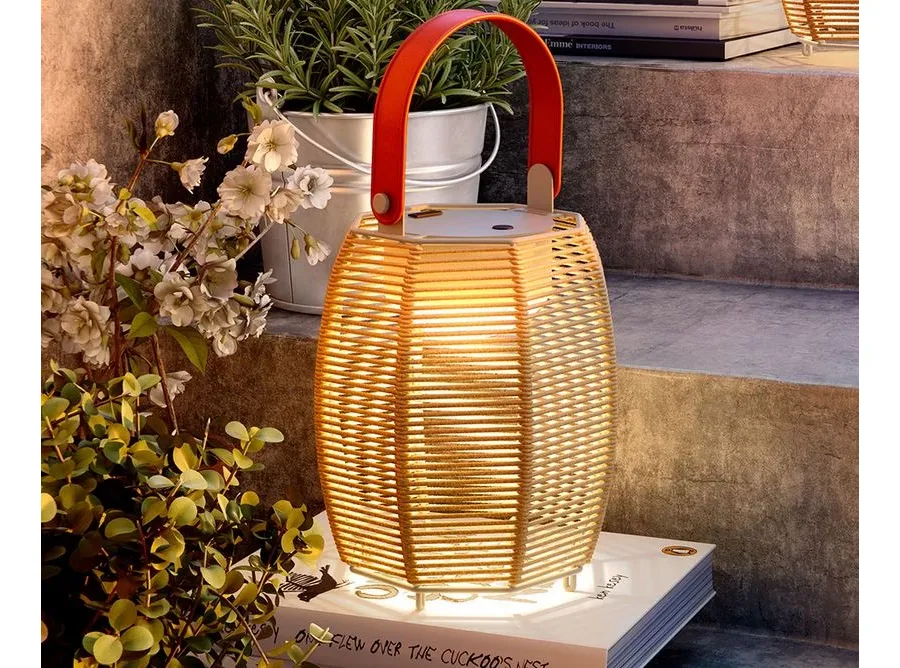 obrazek 1 Designerska lampa stołowa na baterię od hiszpańskiego producenta