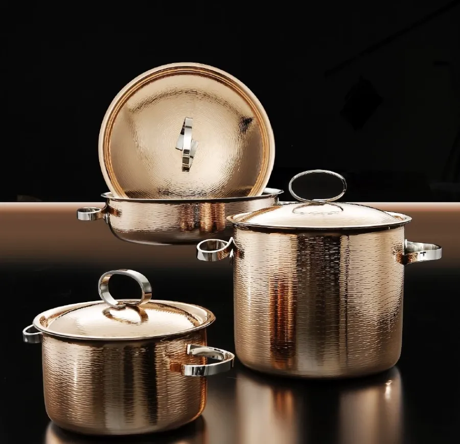 picture 2 Exclusive pan – as much as 3 sizes to choose from!