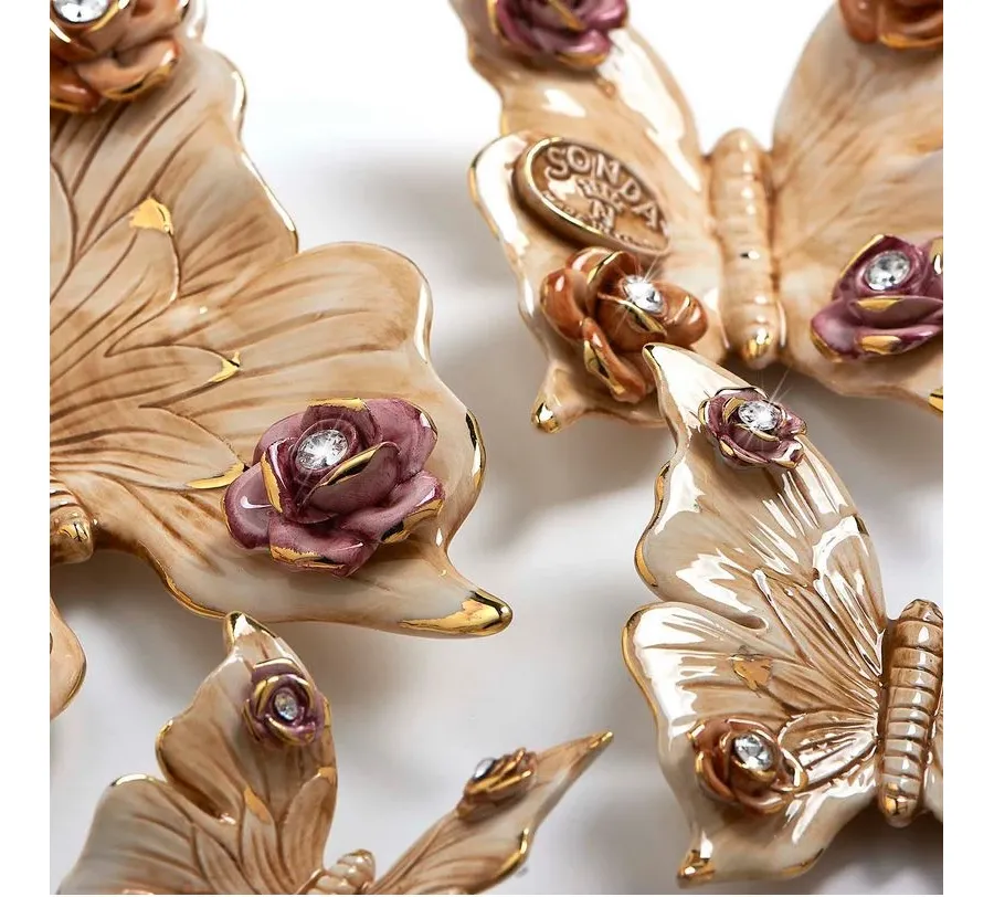 obrazek 2 Fantastyczny komplet 4 figurek ceramicznych w kształcie motyli