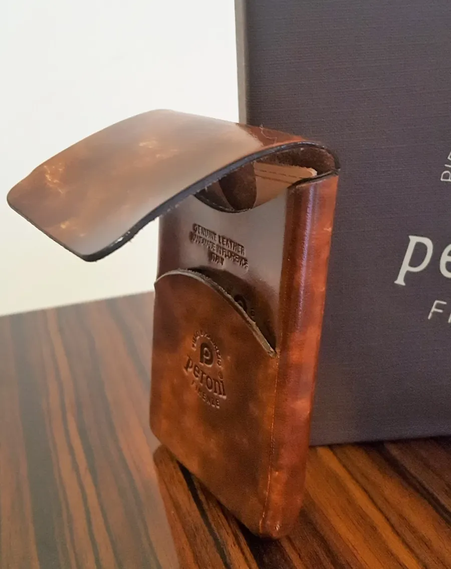 picture 4 Elegant name card holder