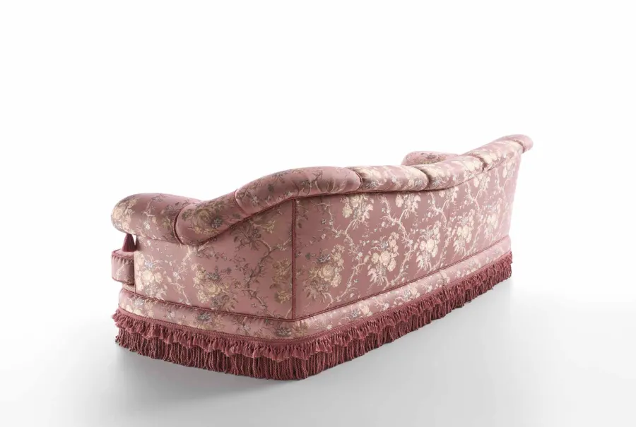 obrazek 2 Klasyczna 3-osobowa sofa do wyjątkowego wnętrza