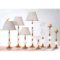 Zdjęcie Niepowtarzalna szklana lampa do salonu