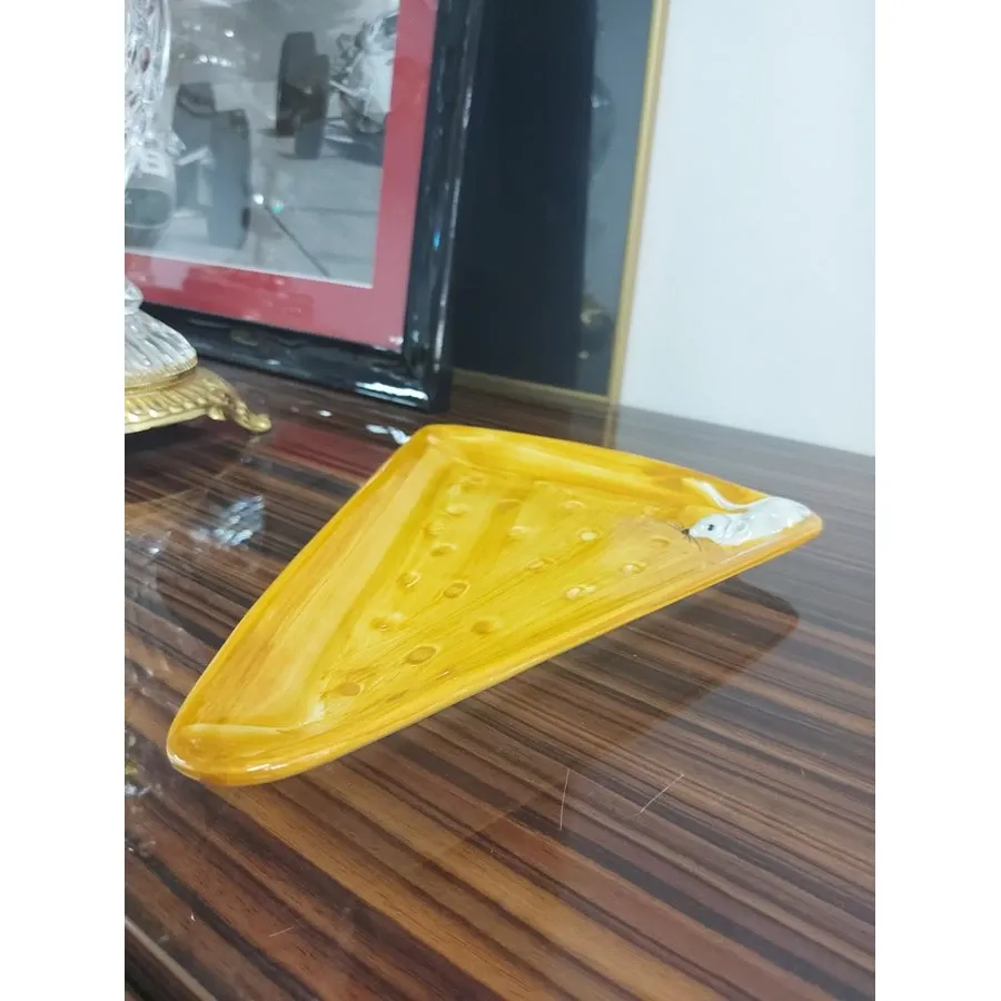 obrazek 5 Trójkątny oryginalny talerz ze zdobieniem w kształcie myszki - Le Ceramiche