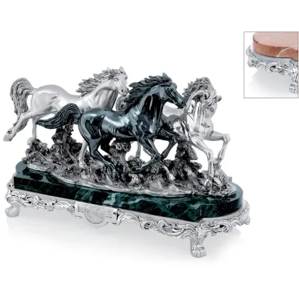 Zdjęcie Pędzące konie na podstawce