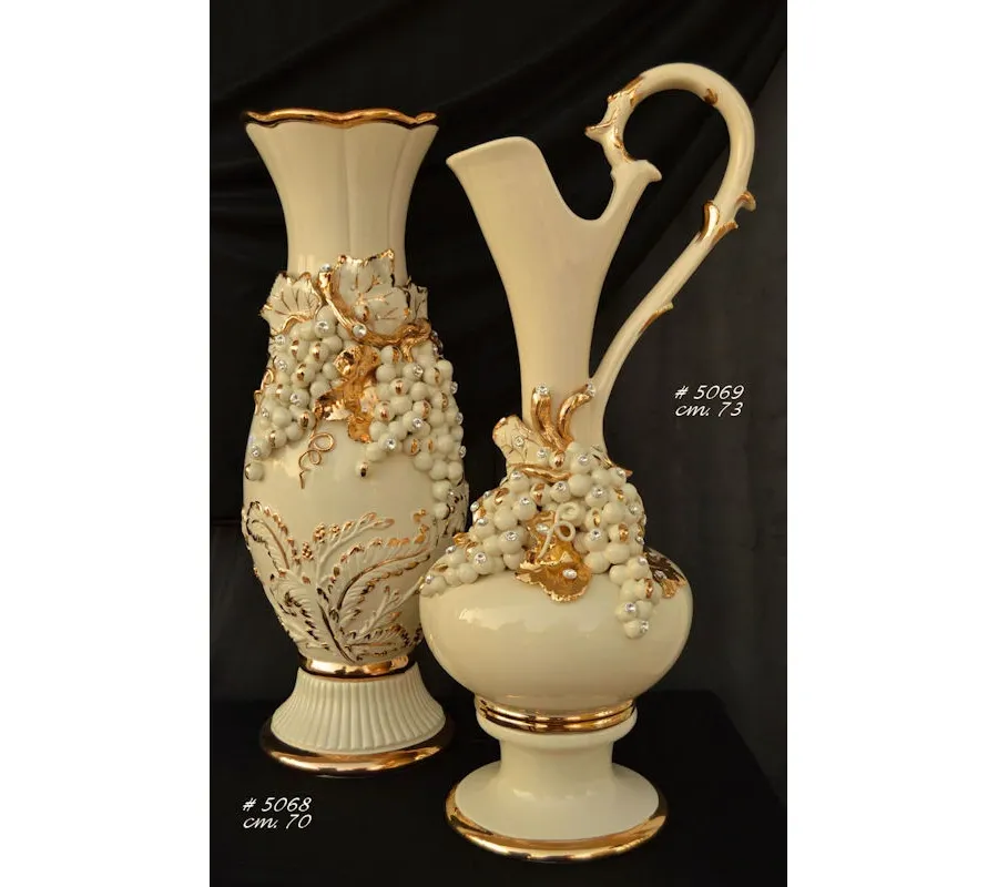 picture 1 Italian ceramic vases