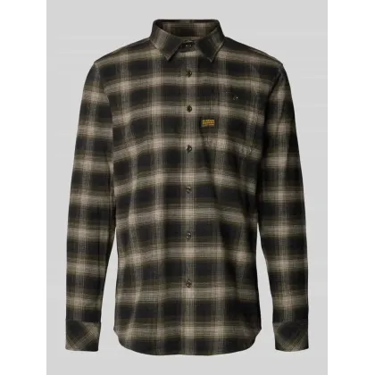 Zdjęcie Koszula casualowa o kroju slim fit z naszywką z logo model ‘Bristum’