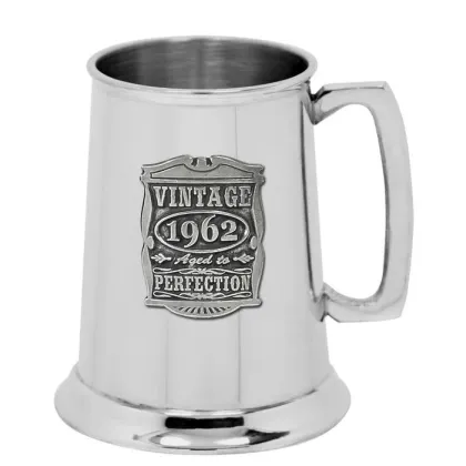 Zdjęcie Idealny prezent na 60 urodziny w postaci spersonalizowanego kufla do piwa