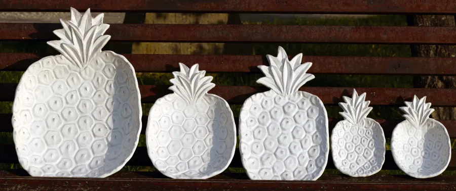 obrazek 6 Dekoracyjna biała ceramiczna szyszka sosny 29 cm - Virginia Casa