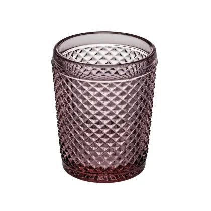 Zdjęcie Stylowy zestaw czterech różowych szklanek do whisky old fashion z kolekcji Bicos Rosa z bogatym reliefowym zdobieniem – Vista Alegre