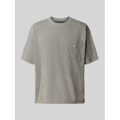 Zdjęcie T-shirt z kieszenią na piersi model ‘Naimos’
