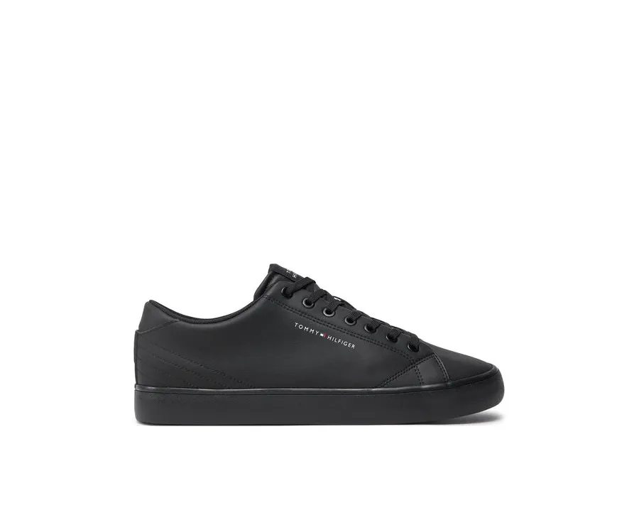 obrazek 1 Tommy Hilfiger Sneakersy Th Hi Vulc Core Low Leather FM0FM05041 Czarny