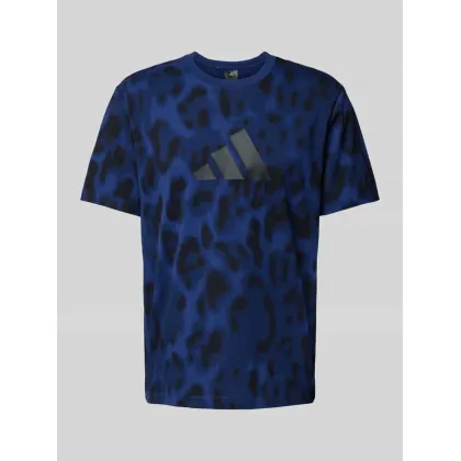 Zdjęcie T-shirt z nadrukiem z logo