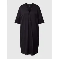 Zdjęcie Sukienka o długości do kolan z dekoltem w serek