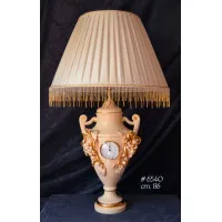 Zdjęcie Luksusowa lampa ceramiczna z zegarem do wyjątkowych wnętrz
